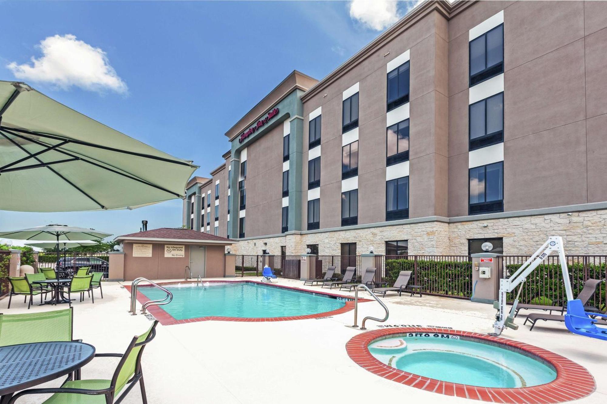 Hampton Inn & Suites Houston/League City Exterior foto